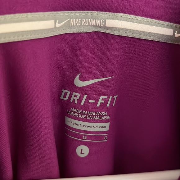 Nike Pullover - Picture 4 of 7